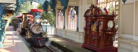 /album/a-nagy-gozmozdony/n014789-2020avri14-disneyland-railroad-main-street-station-926x351-jpg/